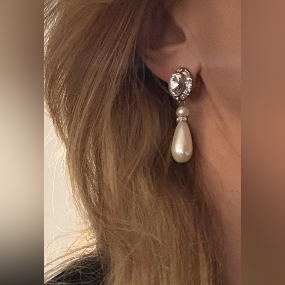 Elegant Pearl and Crystal Drop Earrings